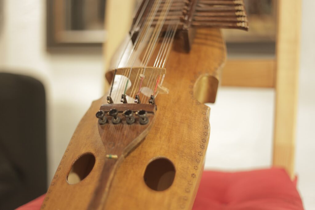 Image of a nyckelharpa